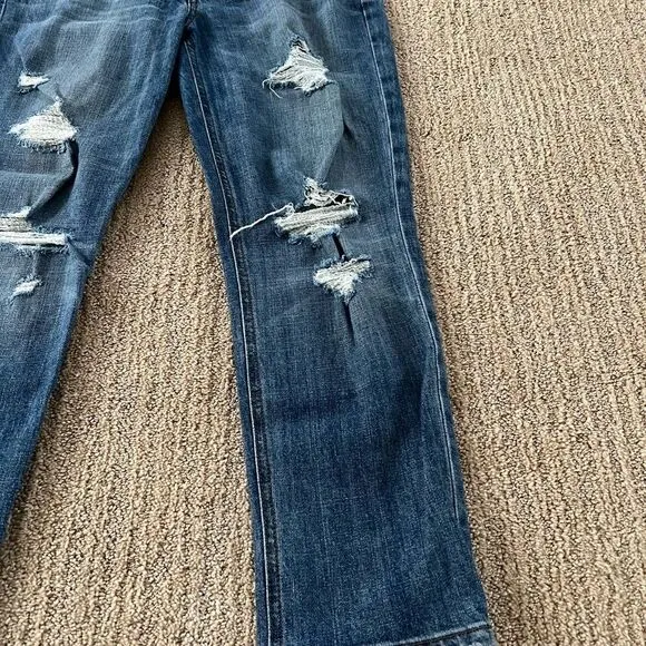 Joes Jeans Slim Crop distressed Blue Jeans