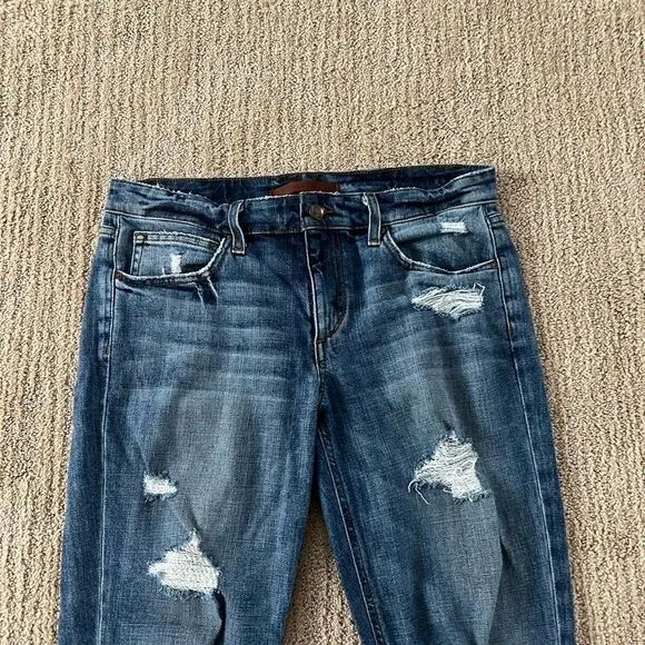Joes Jeans Slim Crop distressed Blue Jeans