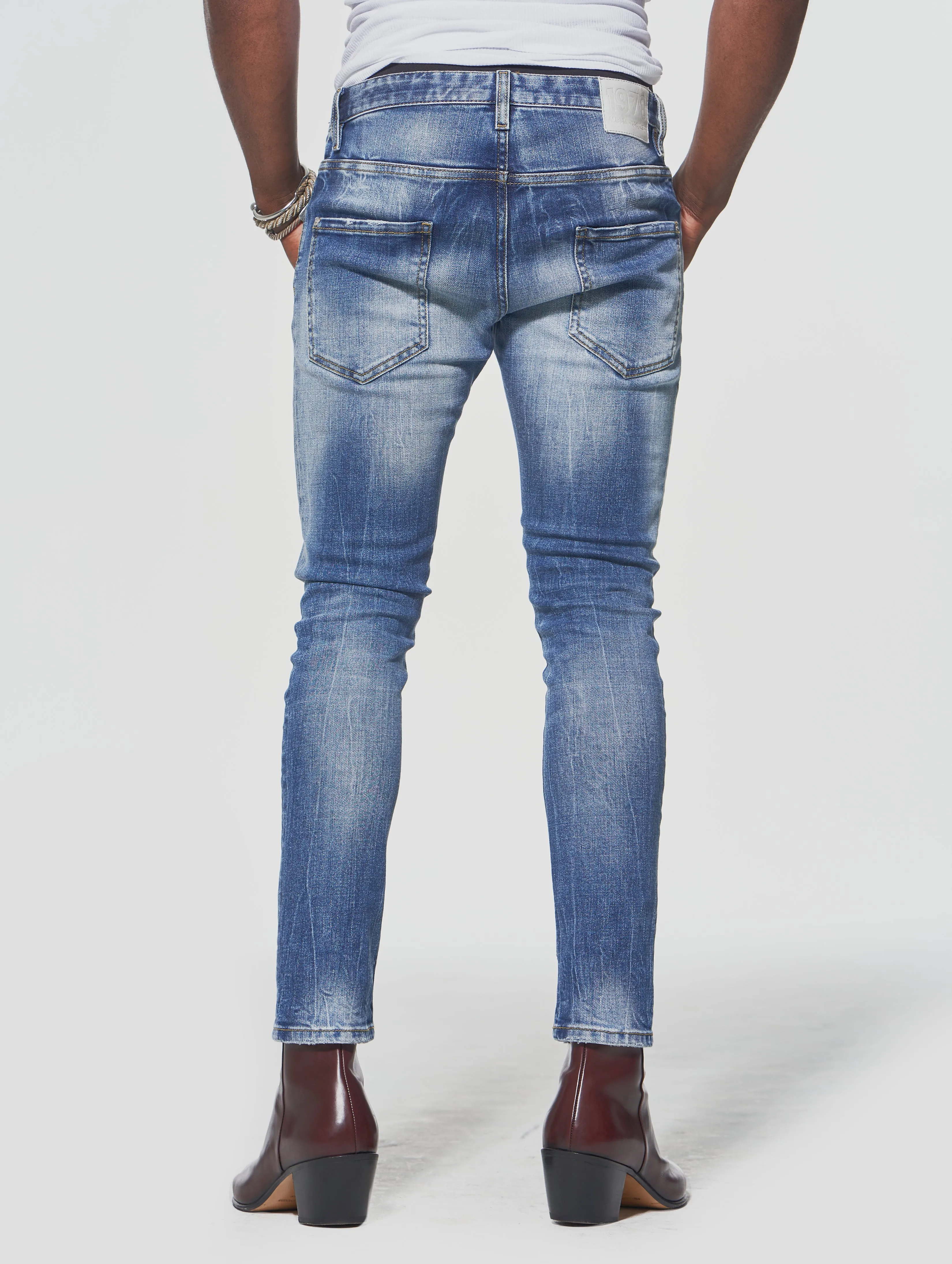JOHNNY SKINNY JEANS IN DISTRESSED BLUE - Man