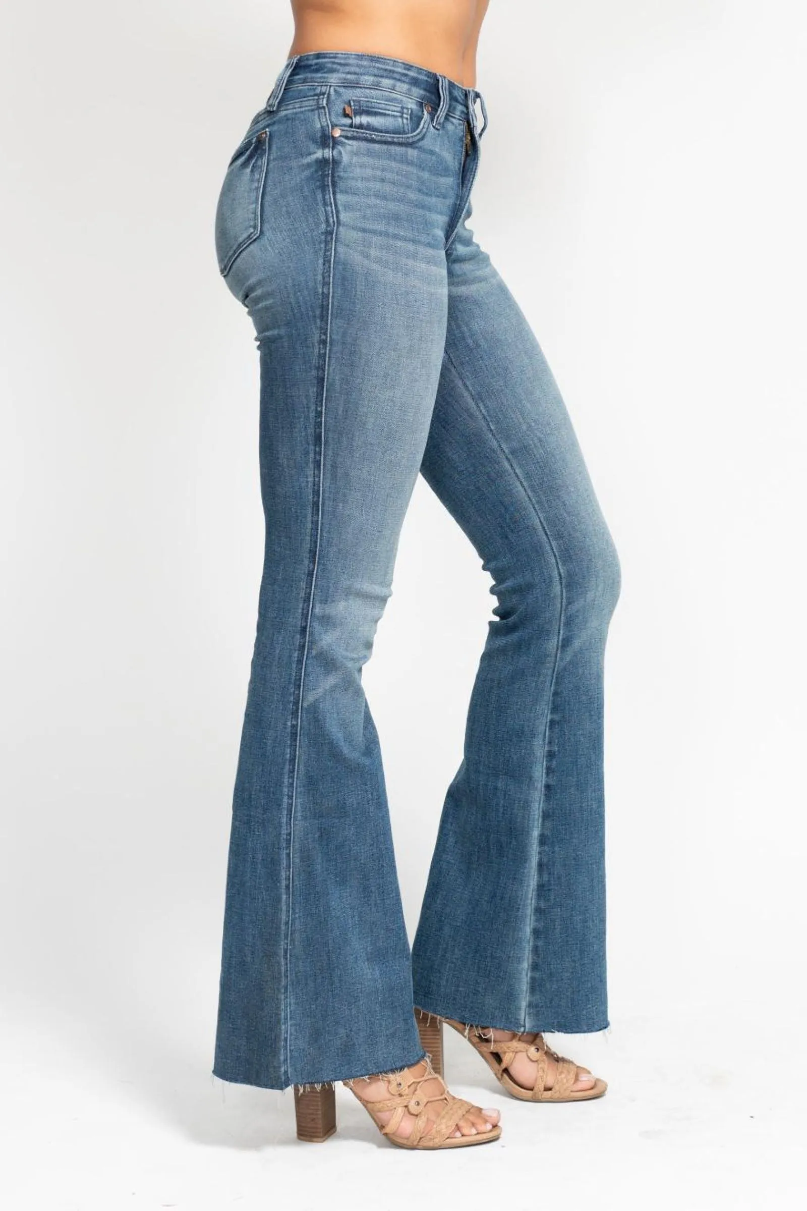 JUDY BLUE Mid Rise Vintage Flare Jean w/ TUMMY CONTROL