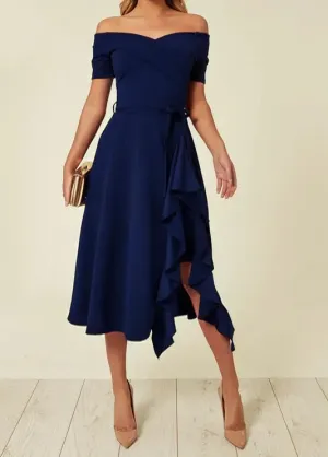 Julia® | Chic dress with a deep neckline