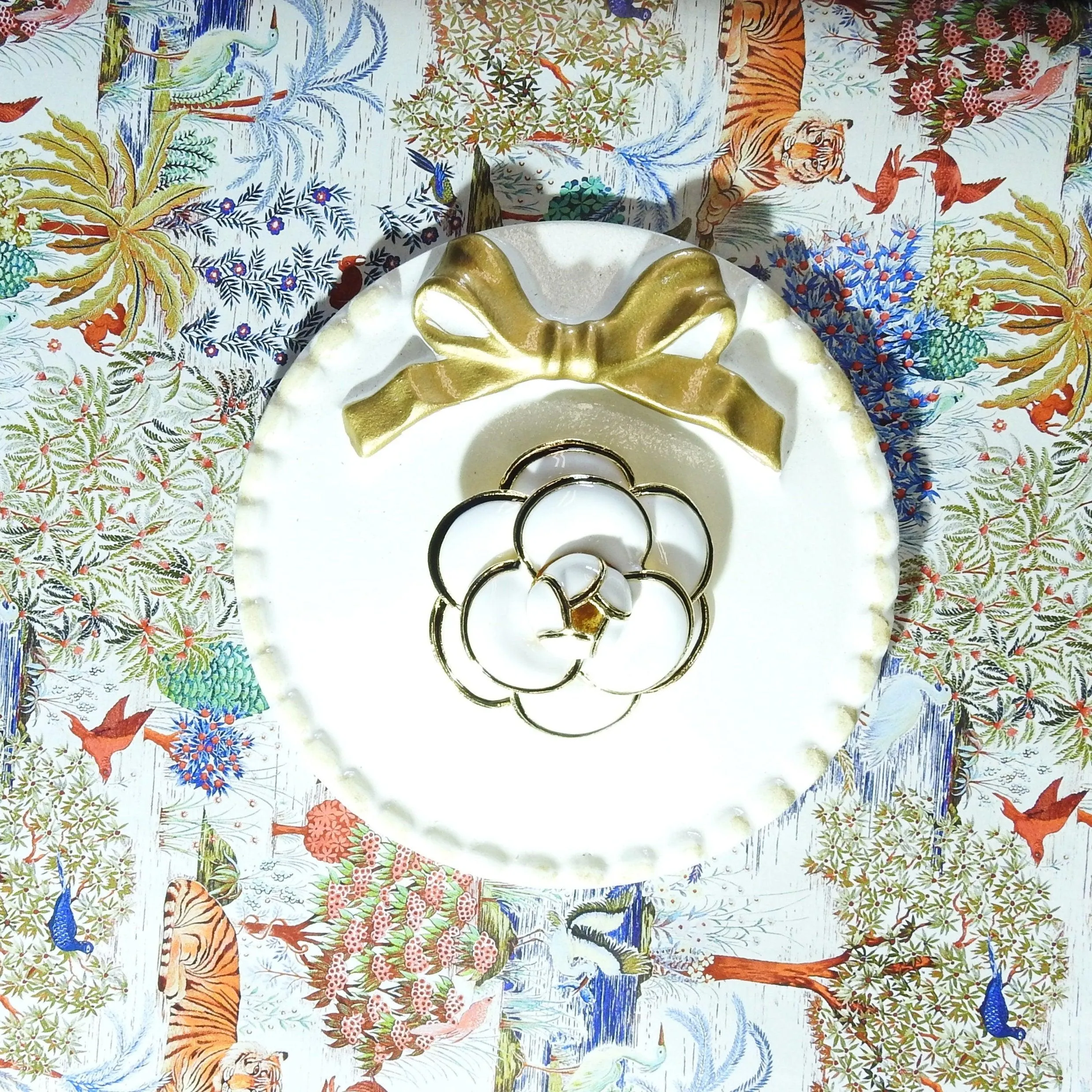 Large Coco-inspired Camelia button