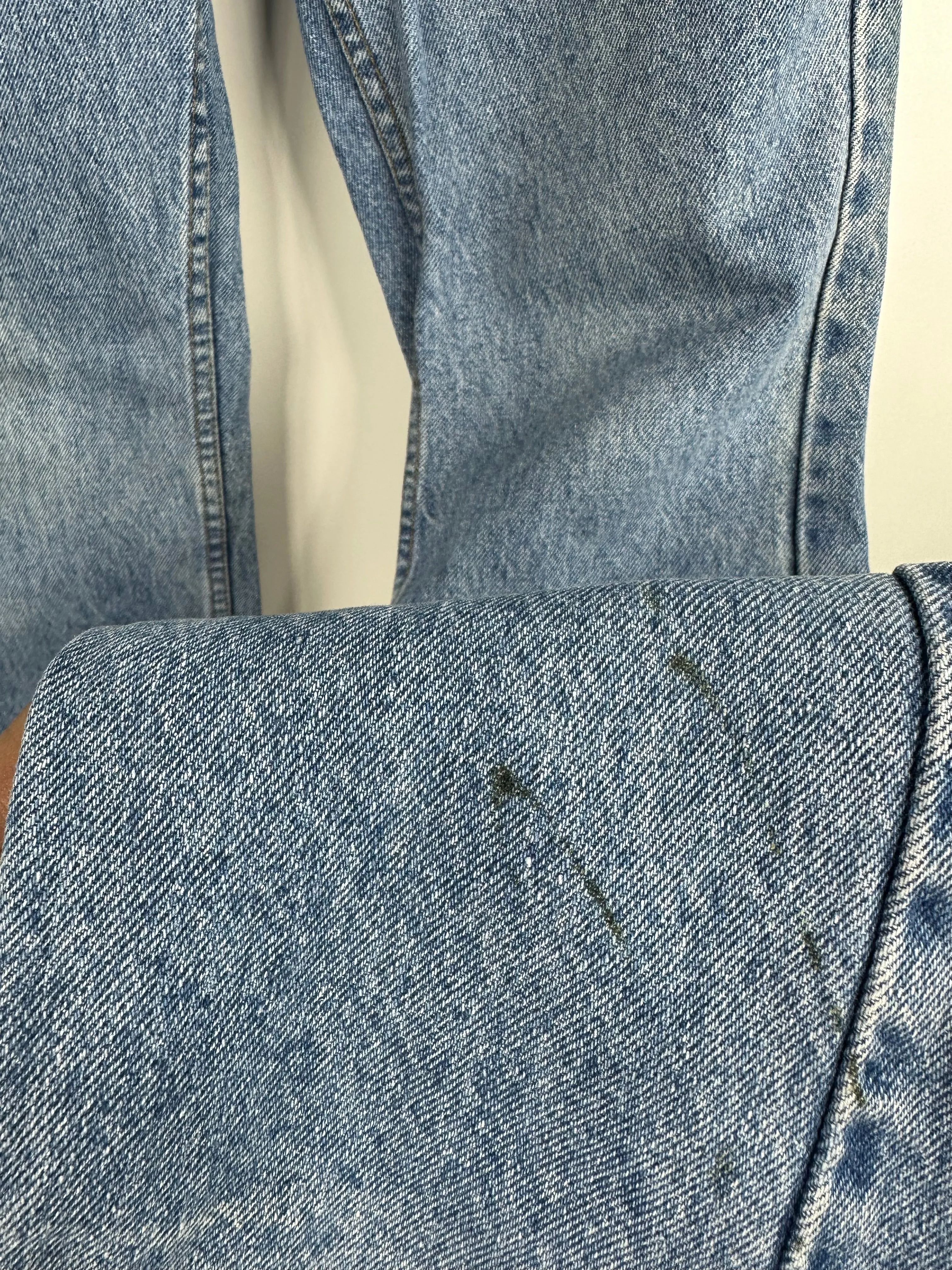 LEVI'S 631 STRAIGHT LEG JEANS - (HH 14) X (LENGHT 42)