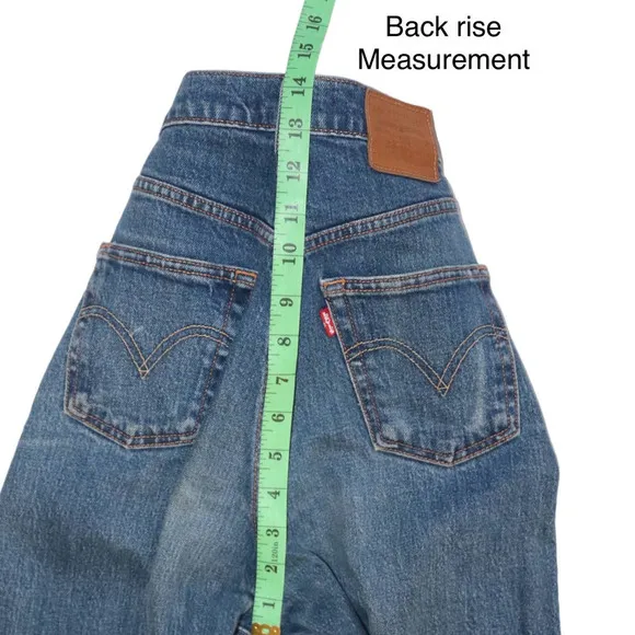 Levi’s Ribcage Straight Jeans Size 24