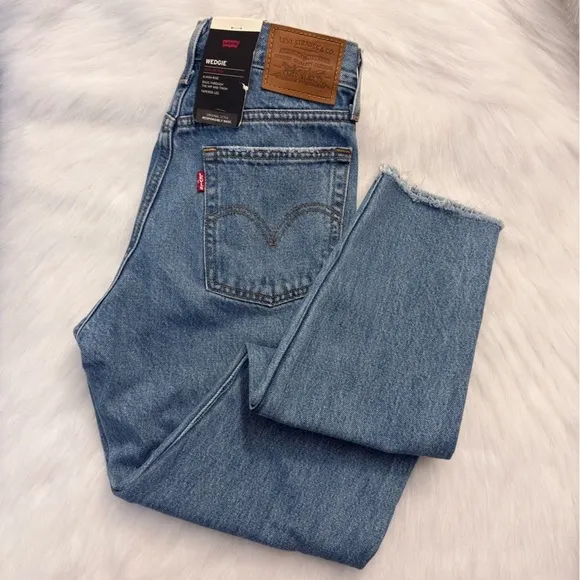 Levi's Wedgie Icon Fit Ankle Jeans Style Athens No Way Size 25
