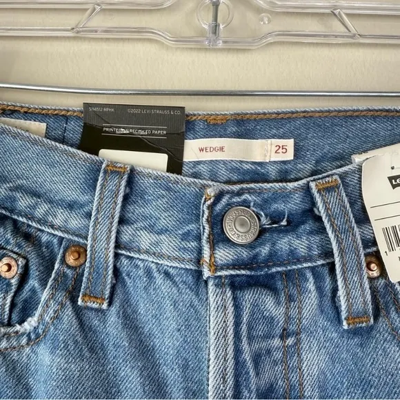 Levi's Wedgie Icon Fit Ankle Jeans Style Athens No Way Size 25