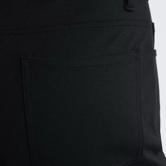 Like New - Eileen Fisher High Waist Slim Fit Jeans - Black - Size XS