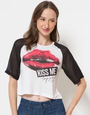 Logo Jeans Kiss Mee Tee Wanita