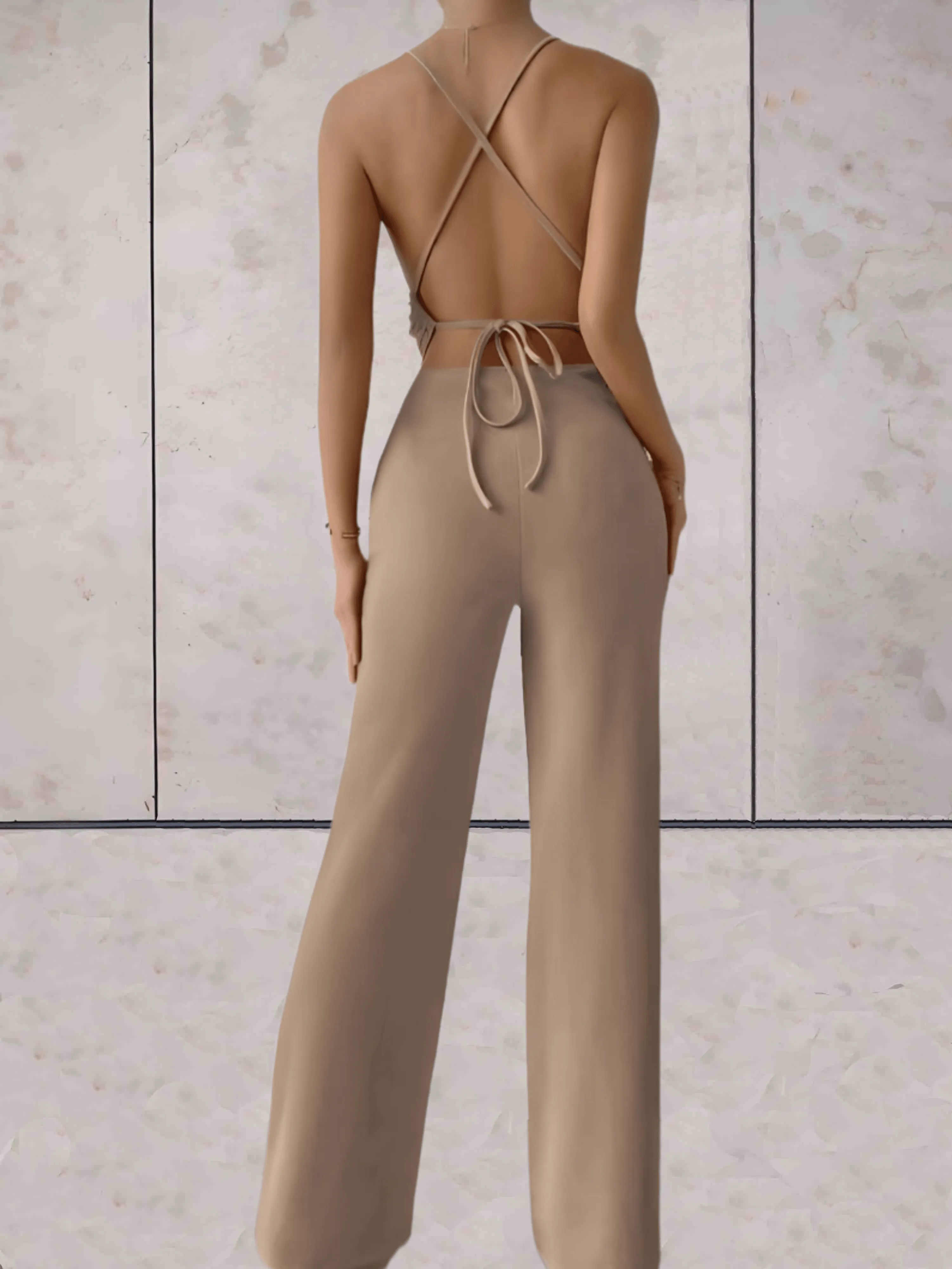 Lydia® | Chic sleeveless jumpsuit for women