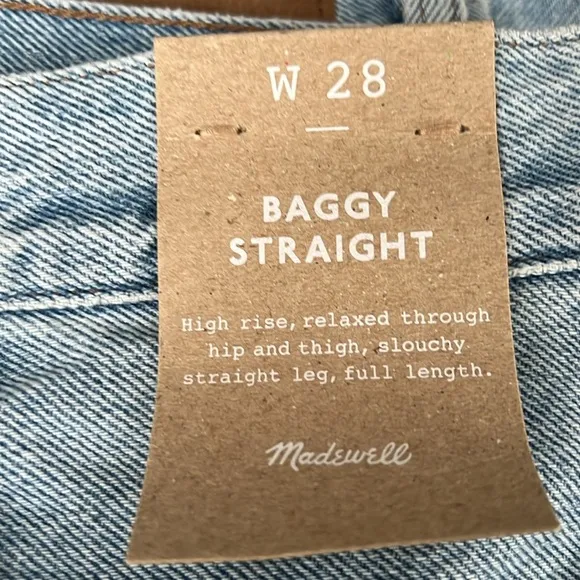 Madewell Baggy Straight Jeans in Paxton Wash: Button-Front Edition Size 28