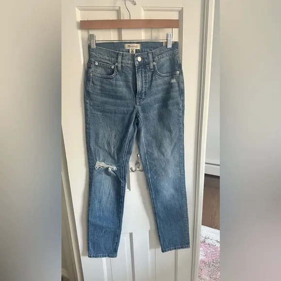 Madewell New Mid-Rise Perfect Vintage Jean Ainsdale Wash Knee-Rip Edition 23 NWT