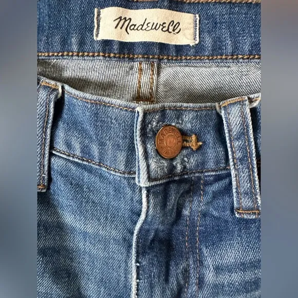 Madewell The Slim BoyJean in Walton Wash Mid Rise - Size 24