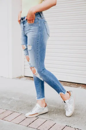 Maggie Mid Rise Jeans - Light