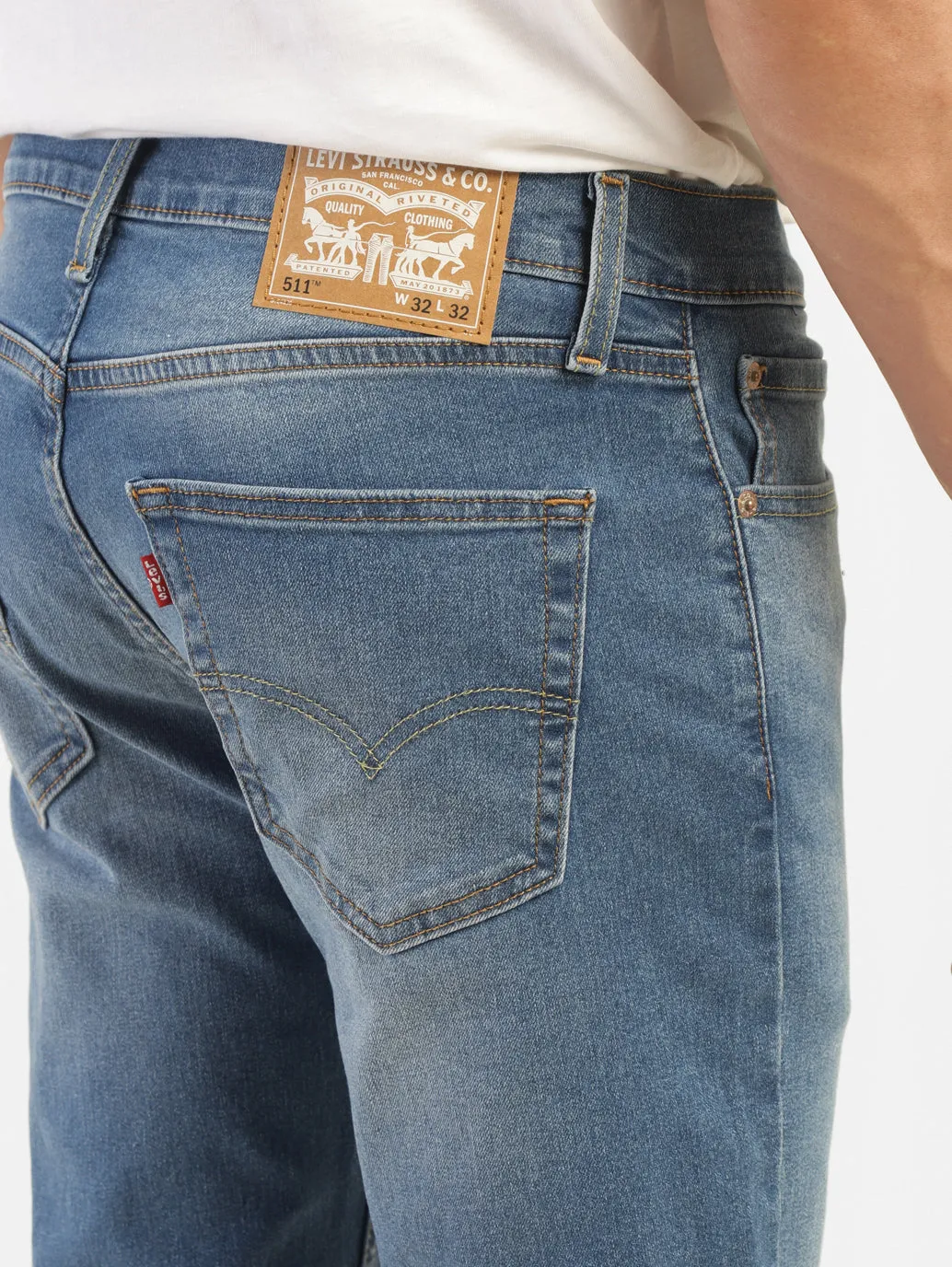 Men's 511 Blue Slim Fit Mid Rise Jeans