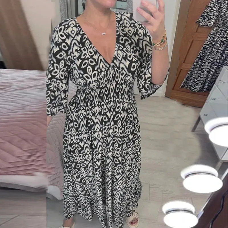 Mignon® | Chic Dress With Flared Sleeves
