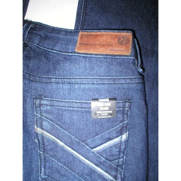 New NWT $99 Designer Buffalo David Bitton Jeans Womens 24 X 33 Mid Rise Flare Dk
