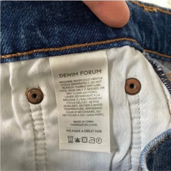 NWT ARITZIA Denim Forum Yoko High Rise Slim Jeans Size 25