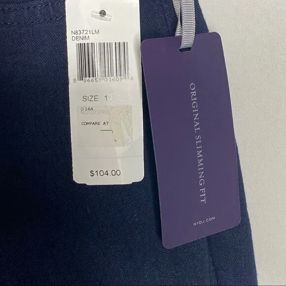 NWT NYDJ Slim Fitting Skinny Dark Wash Size 14