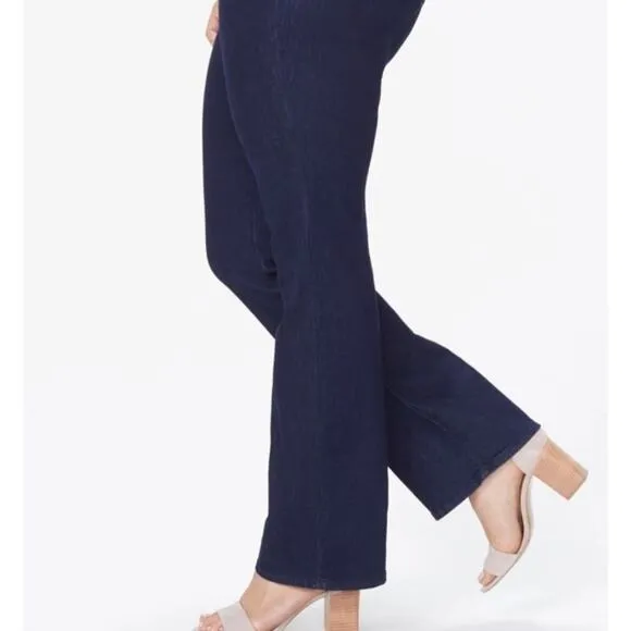 NWT NYDJ Slim Fitting Skinny Dark Wash Size 14