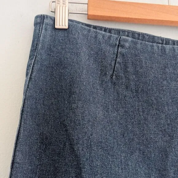 NWT Vintage Y2K Cropped Jeans Beaded Pocketless Medium Wash Denim Size 8