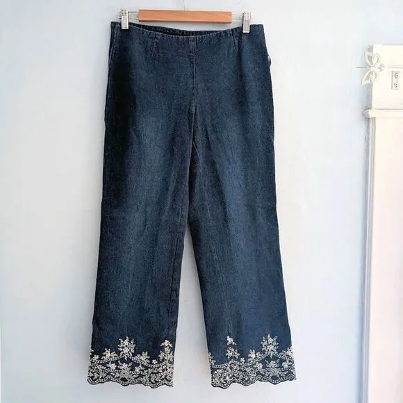 NWT Vintage Y2K Cropped Jeans Beaded Pocketless Medium Wash Denim Size 8