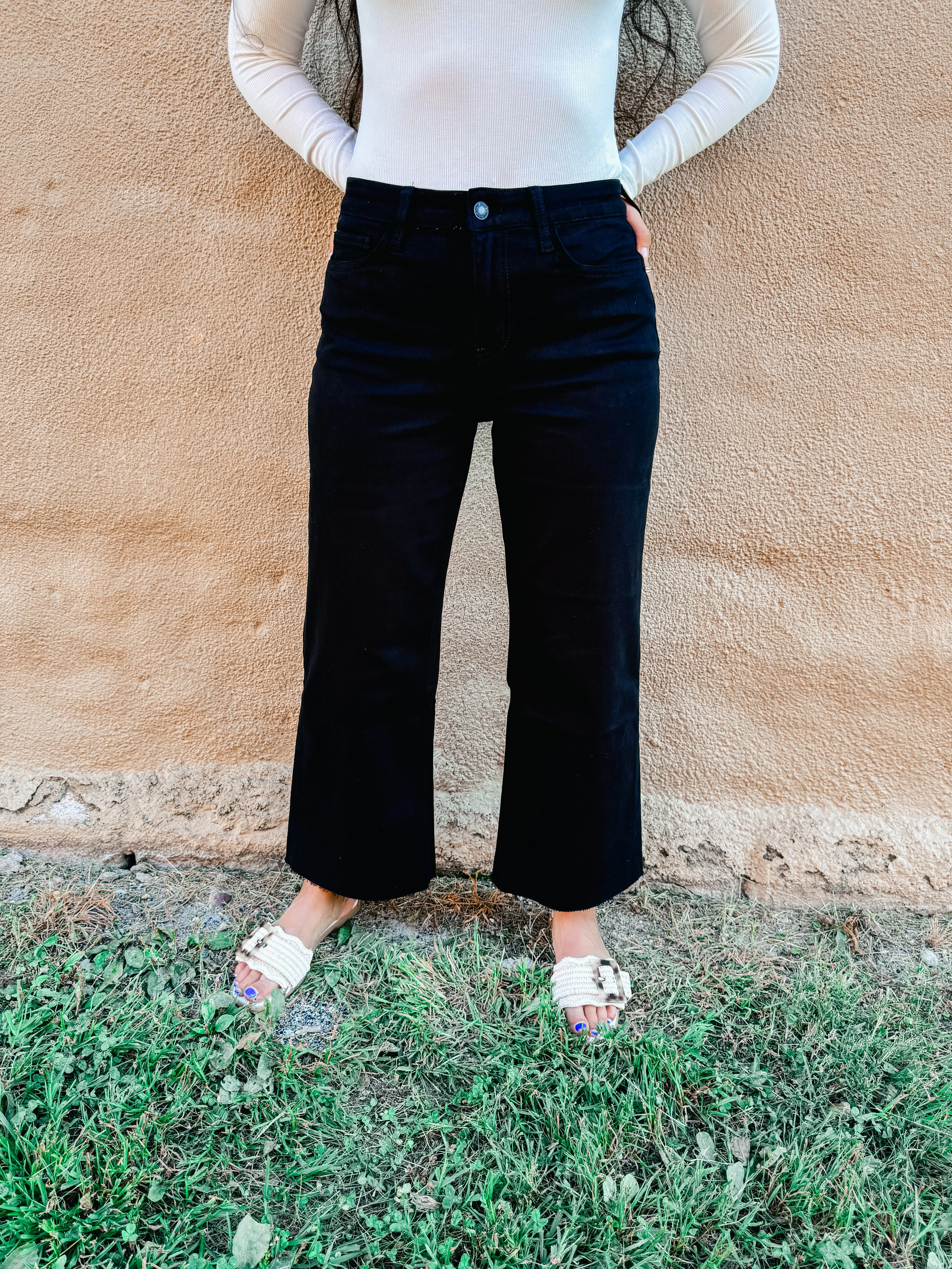 Oliver- Cropped Wide Leg Jeans