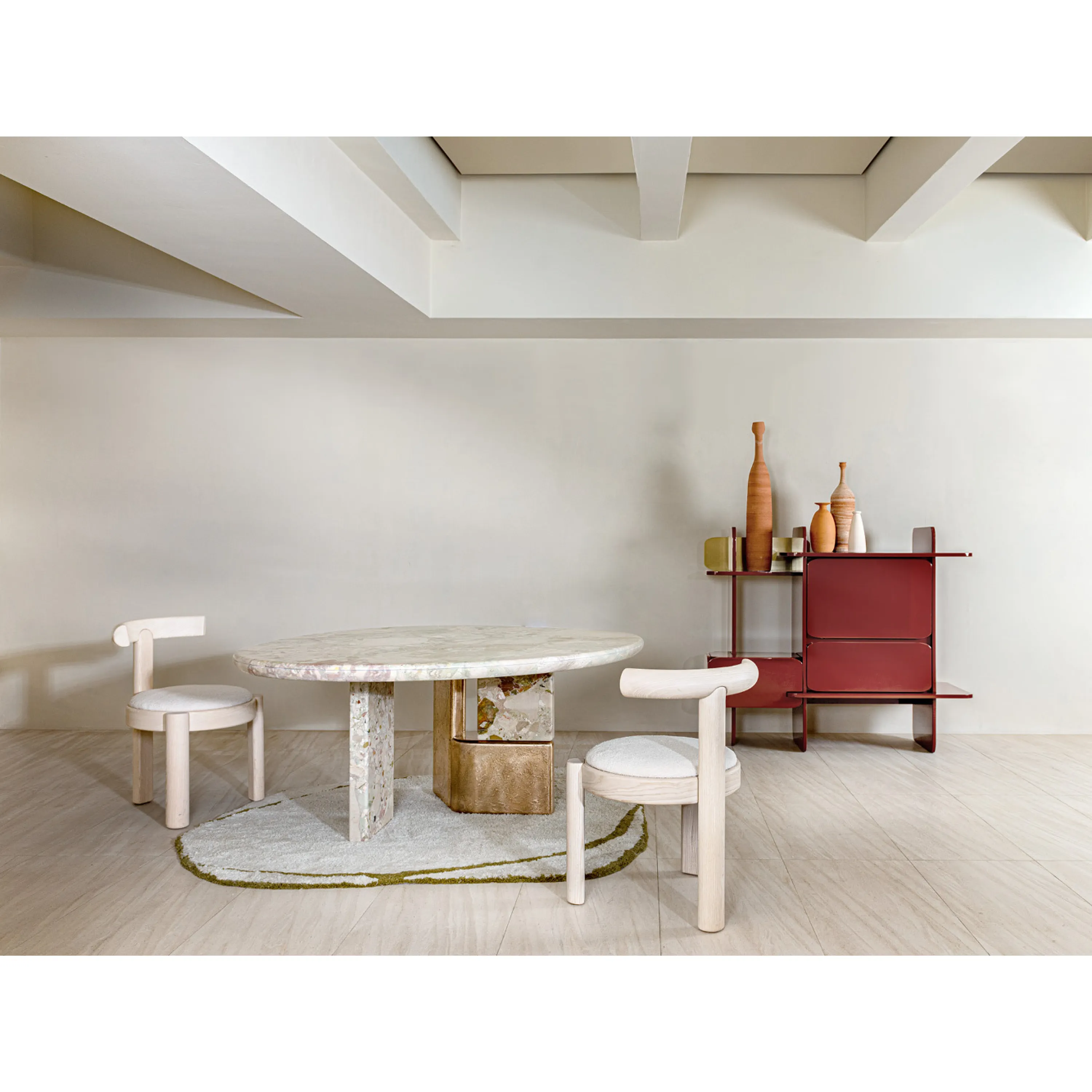 OVOO TABLE