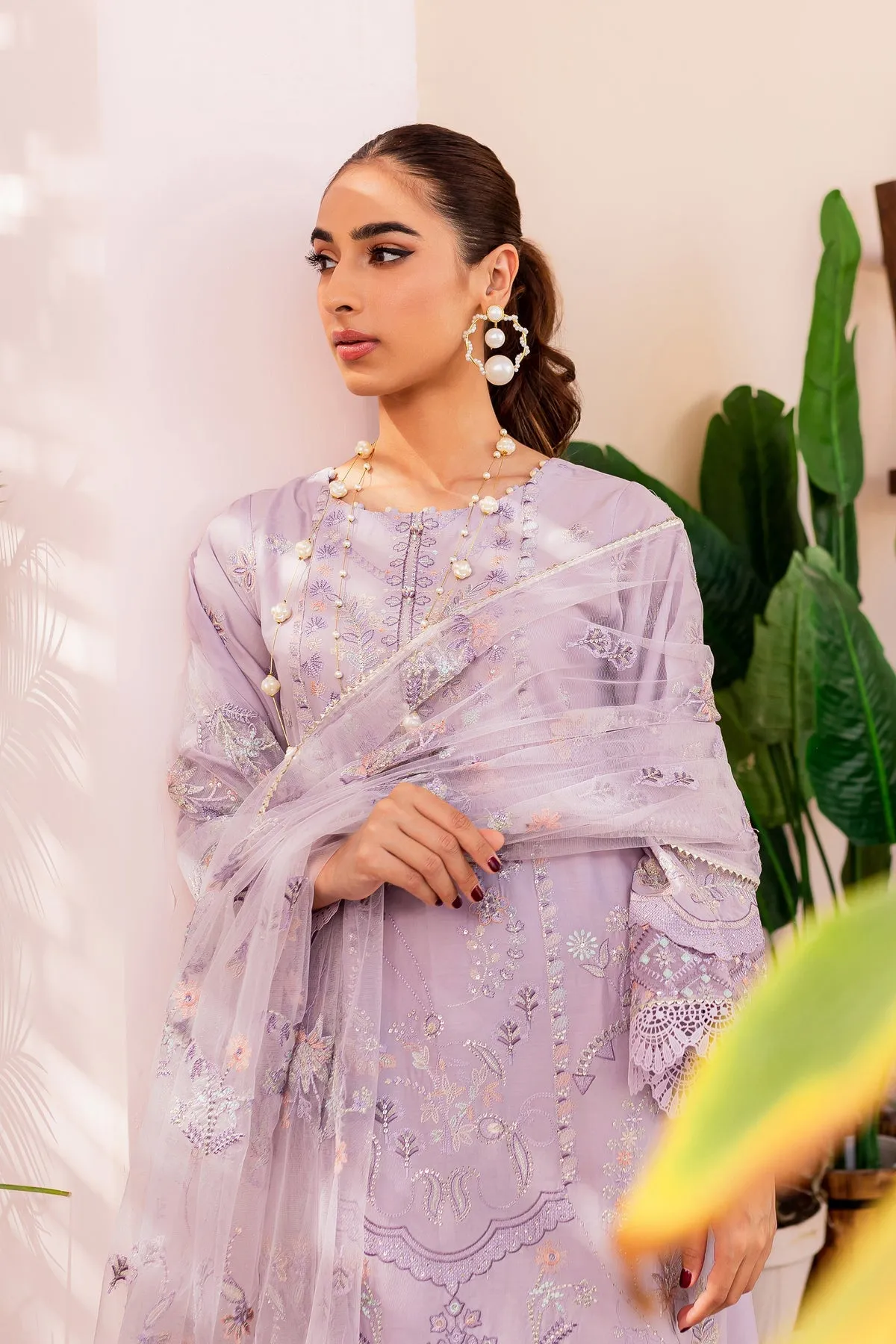 Pakistani Eid Dress in Lilac Kameez and Trouser Style