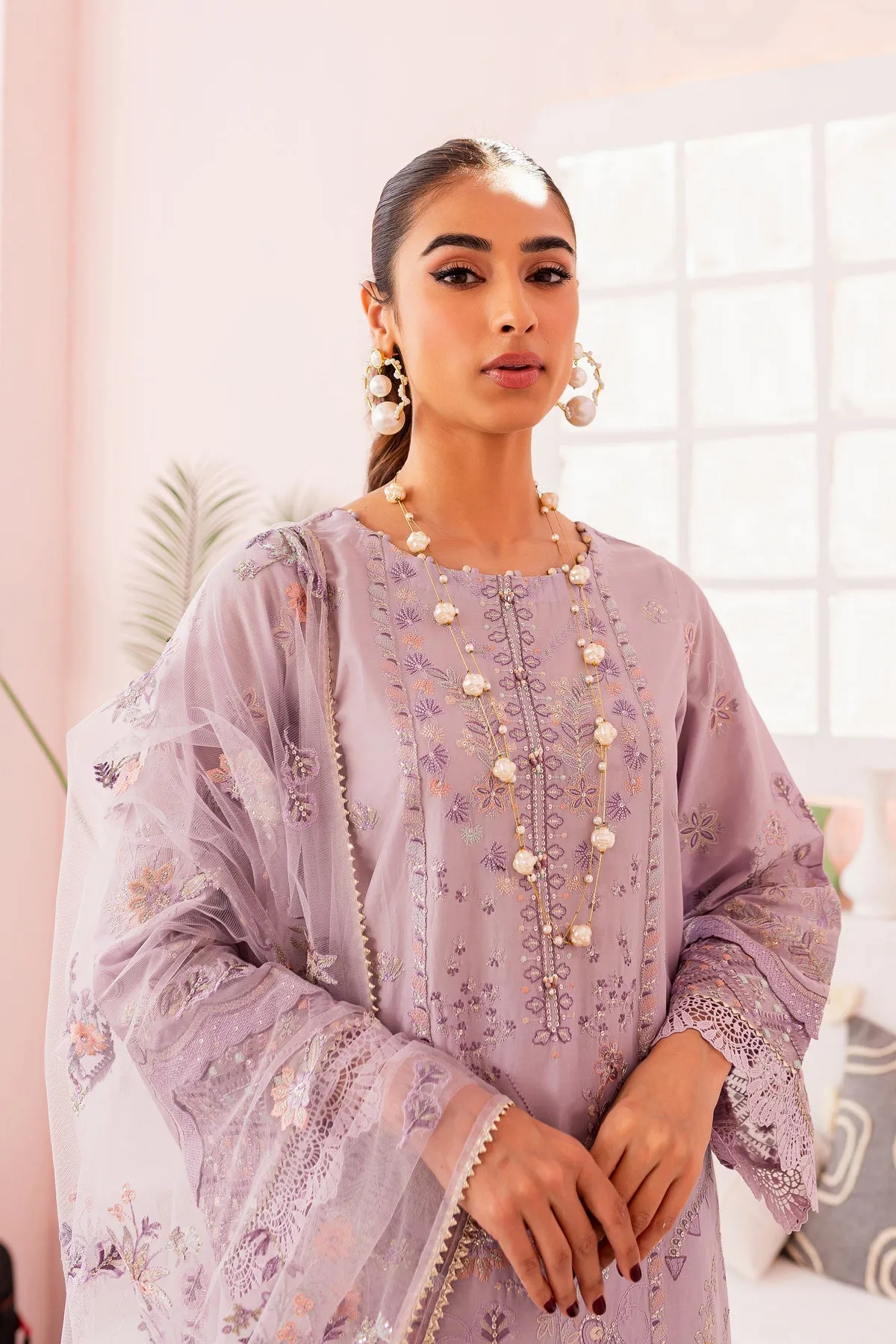 Pakistani Eid Dress in Lilac Kameez and Trouser Style