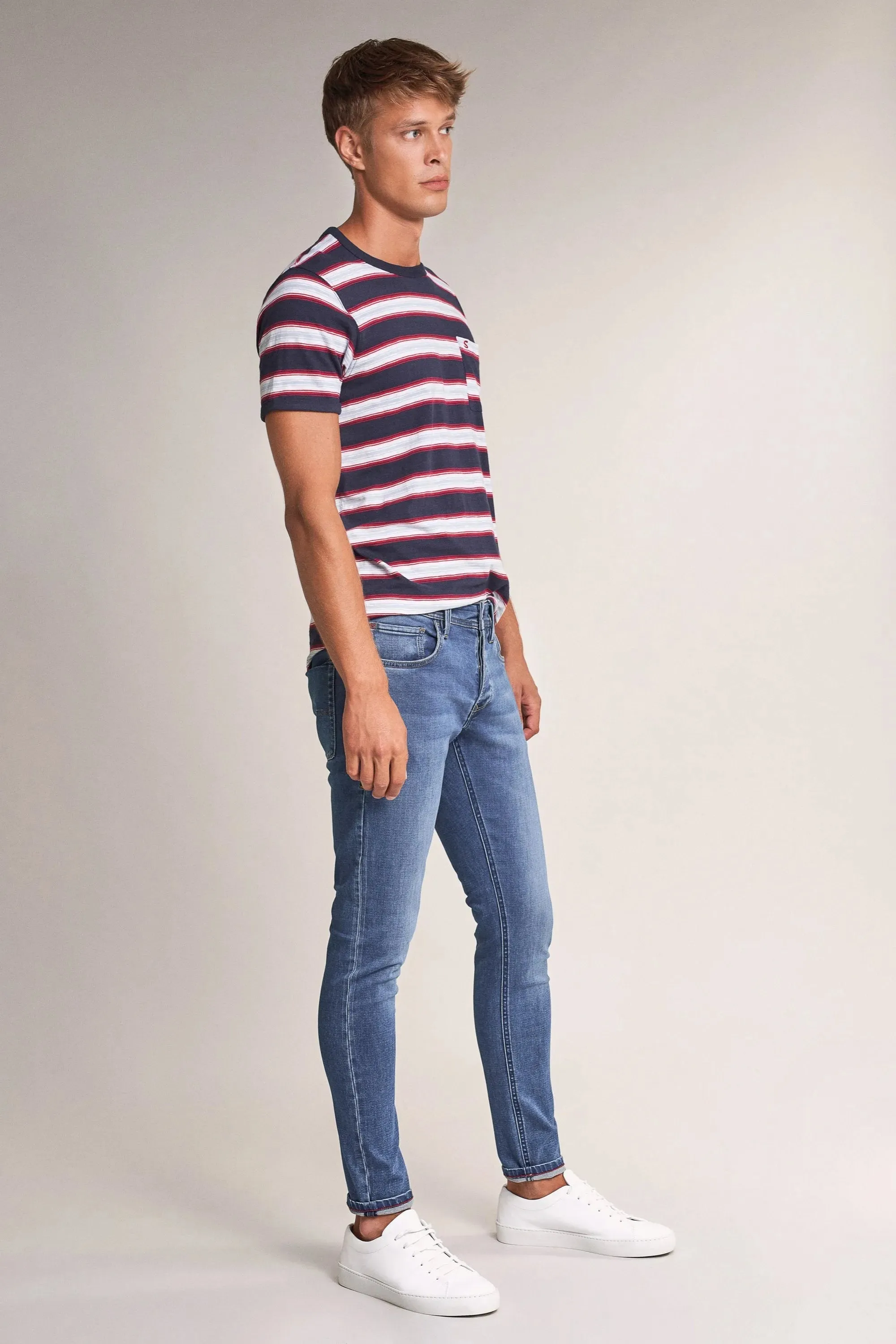 Pantalones Clash skinny jogger con grafeno