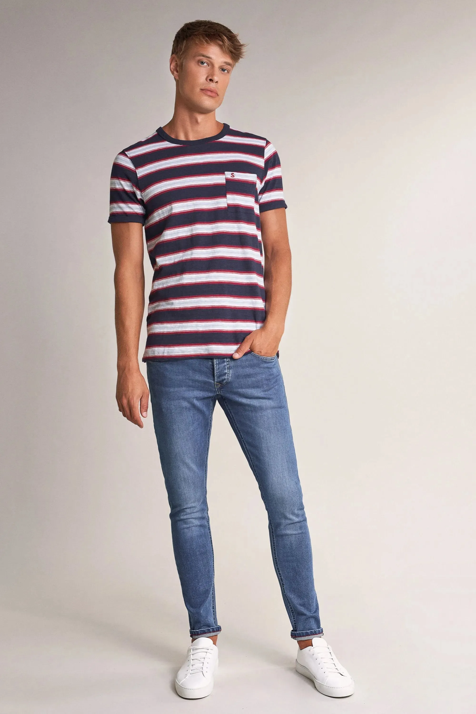 Pantalones Clash skinny jogger con grafeno