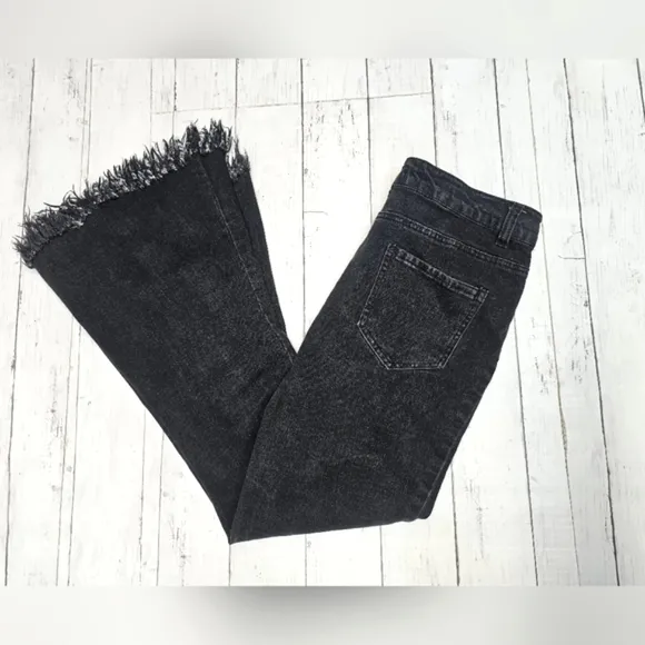 Peach Love California Distressed Black Fringe Gray Denim Flare Stretchy Jeans L
