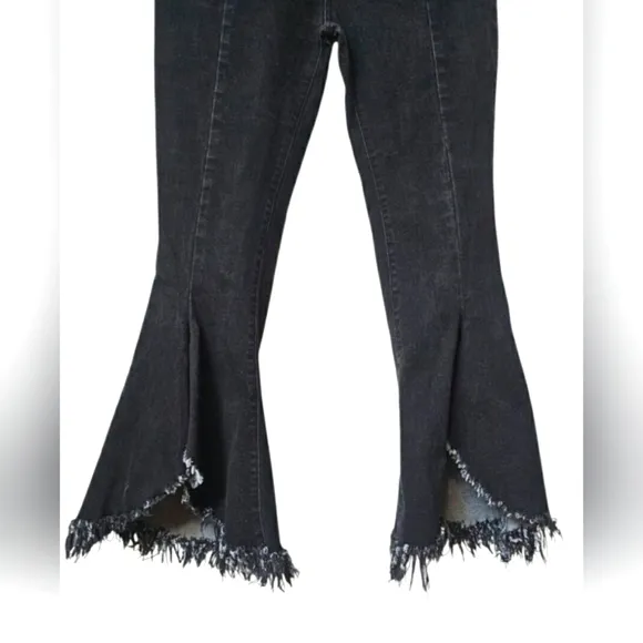 Peach Love California Distressed Black Fringe Gray Denim Flare Stretchy Jeans L