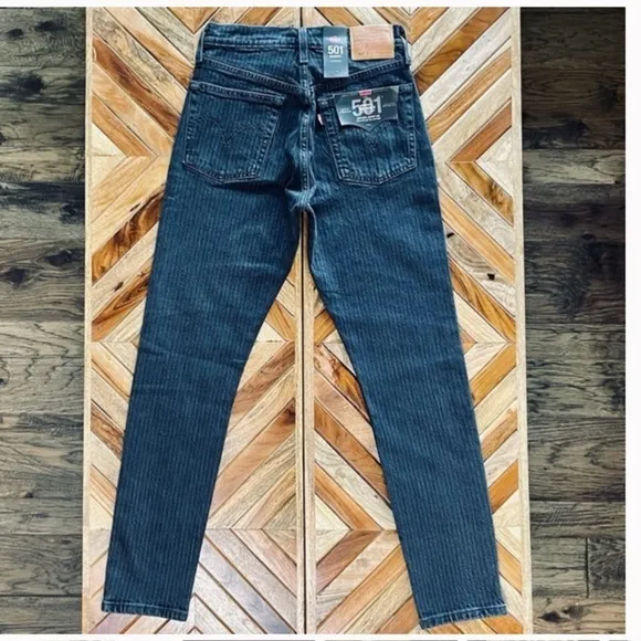 PREMIUM LEVIS 501 STRIPED SKINNY
