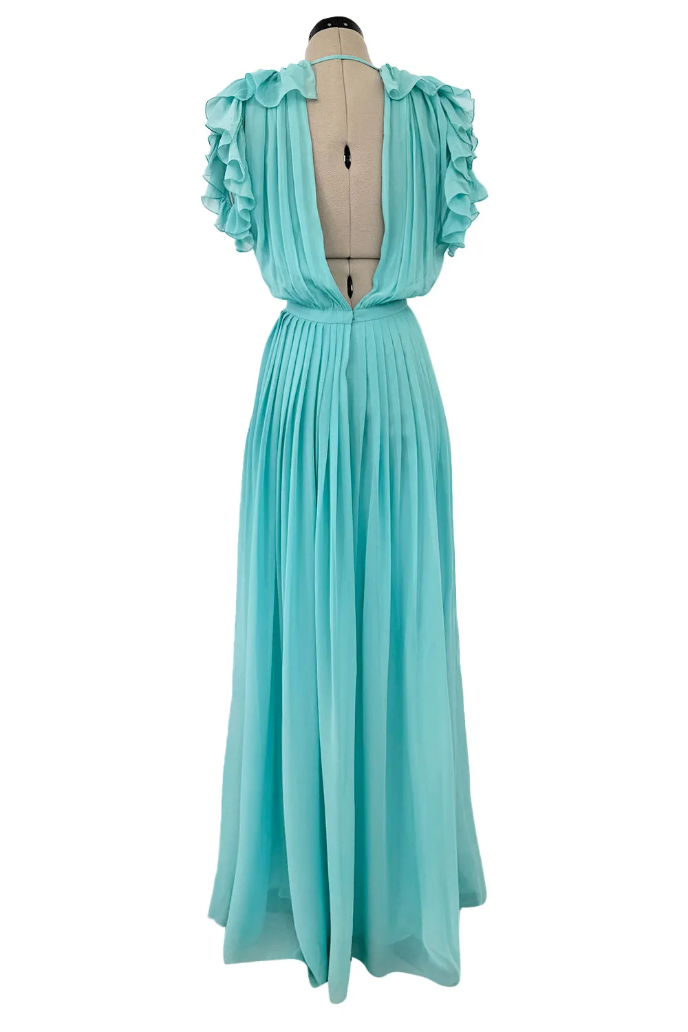 Prettiest Resort 2013 Gucci by Frida Giannini Runway Look 12 Turquoise Plunge Silk Chiffon Ruffle Dress