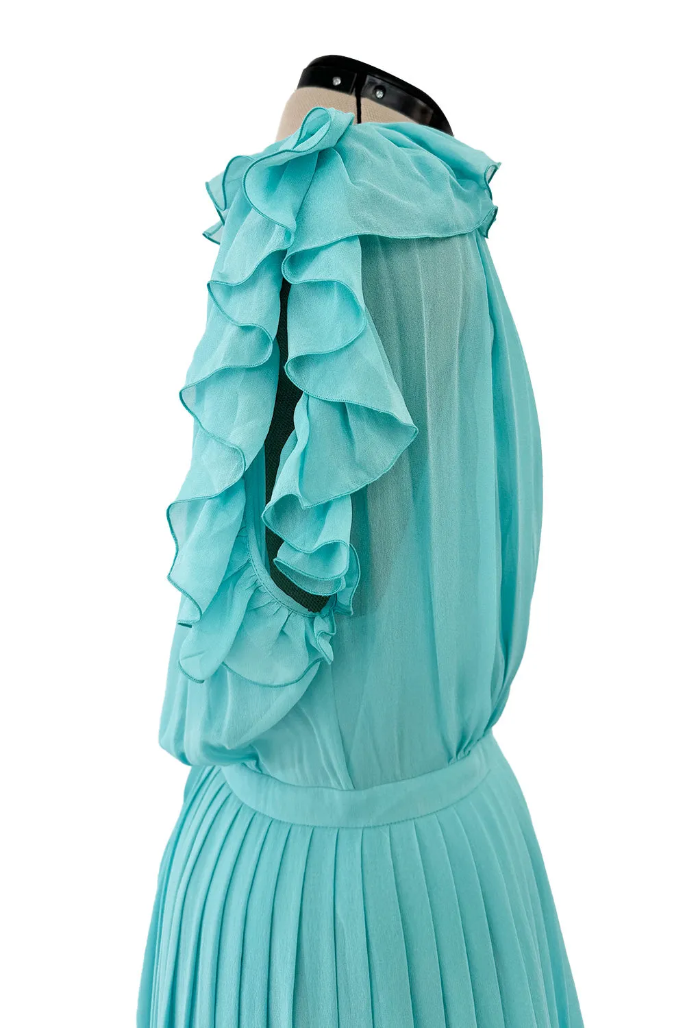 Prettiest Resort 2013 Gucci by Frida Giannini Runway Look 12 Turquoise Plunge Silk Chiffon Ruffle Dress
