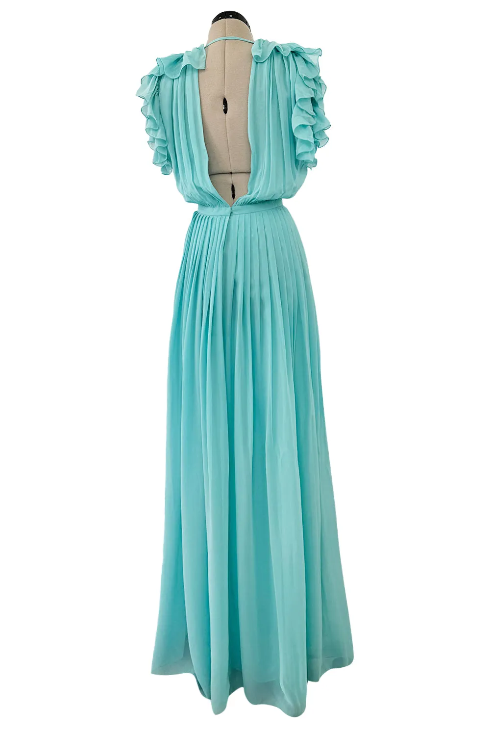 Prettiest Resort 2013 Gucci by Frida Giannini Runway Look 12 Turquoise Plunge Silk Chiffon Ruffle Dress