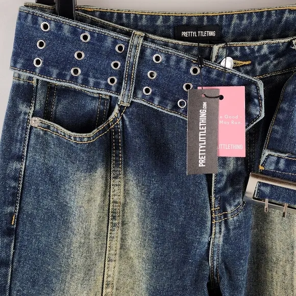 Pretty Little Thing Indigo Vintage Wash Belted Seam Front Flare Jeans Size 4