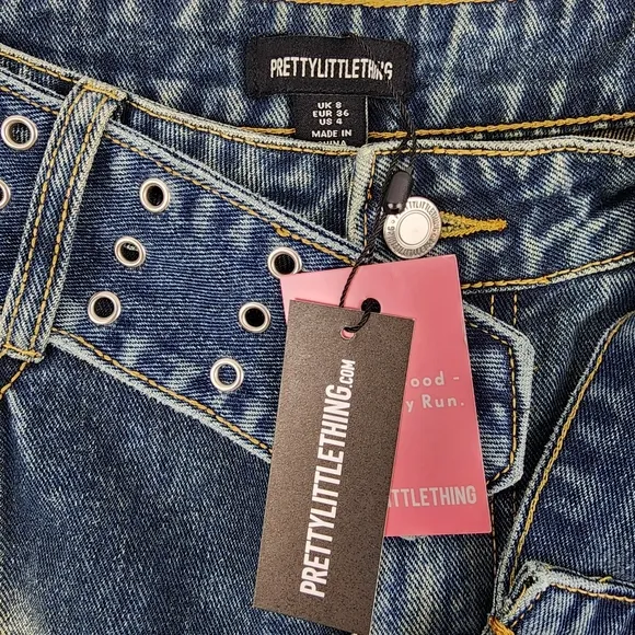 Pretty Little Thing Indigo Vintage Wash Belted Seam Front Flare Jeans Size 4