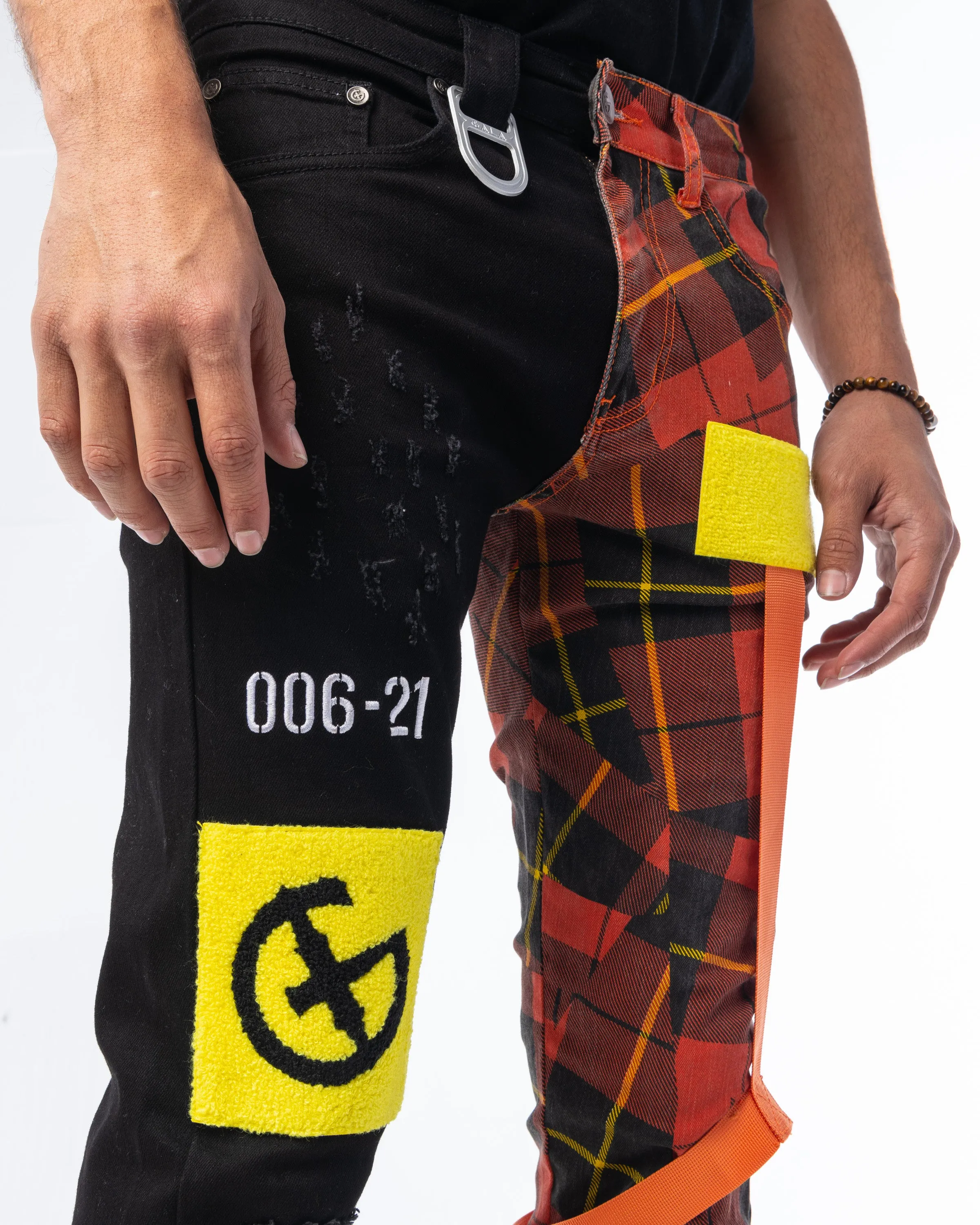 "DEFENDER" Black/Red Tartan Combo