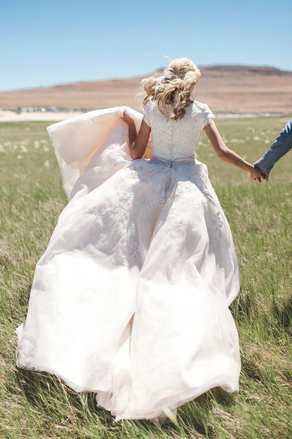 Romantic Queen Anne Ballgown Cap Sleeve Wedding Dress With Lace Appliques-715831