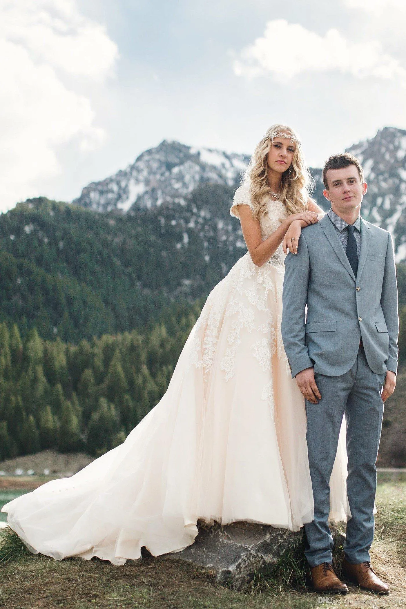 Romantic Queen Anne Ballgown Cap Sleeve Wedding Dress With Lace Appliques-715831
