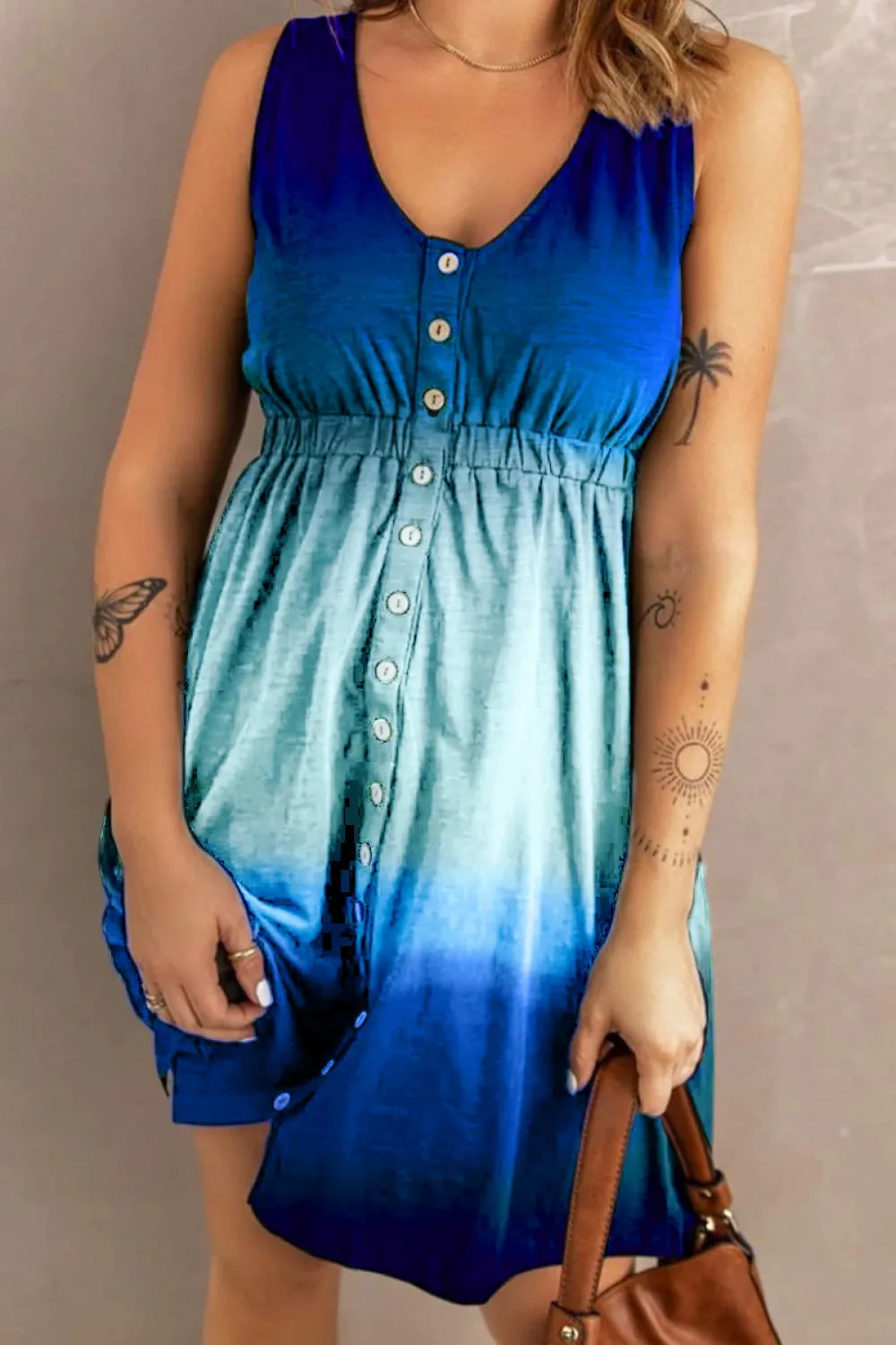 Rosie Scoop Neck Buttoned Sleeveless Magic Dress