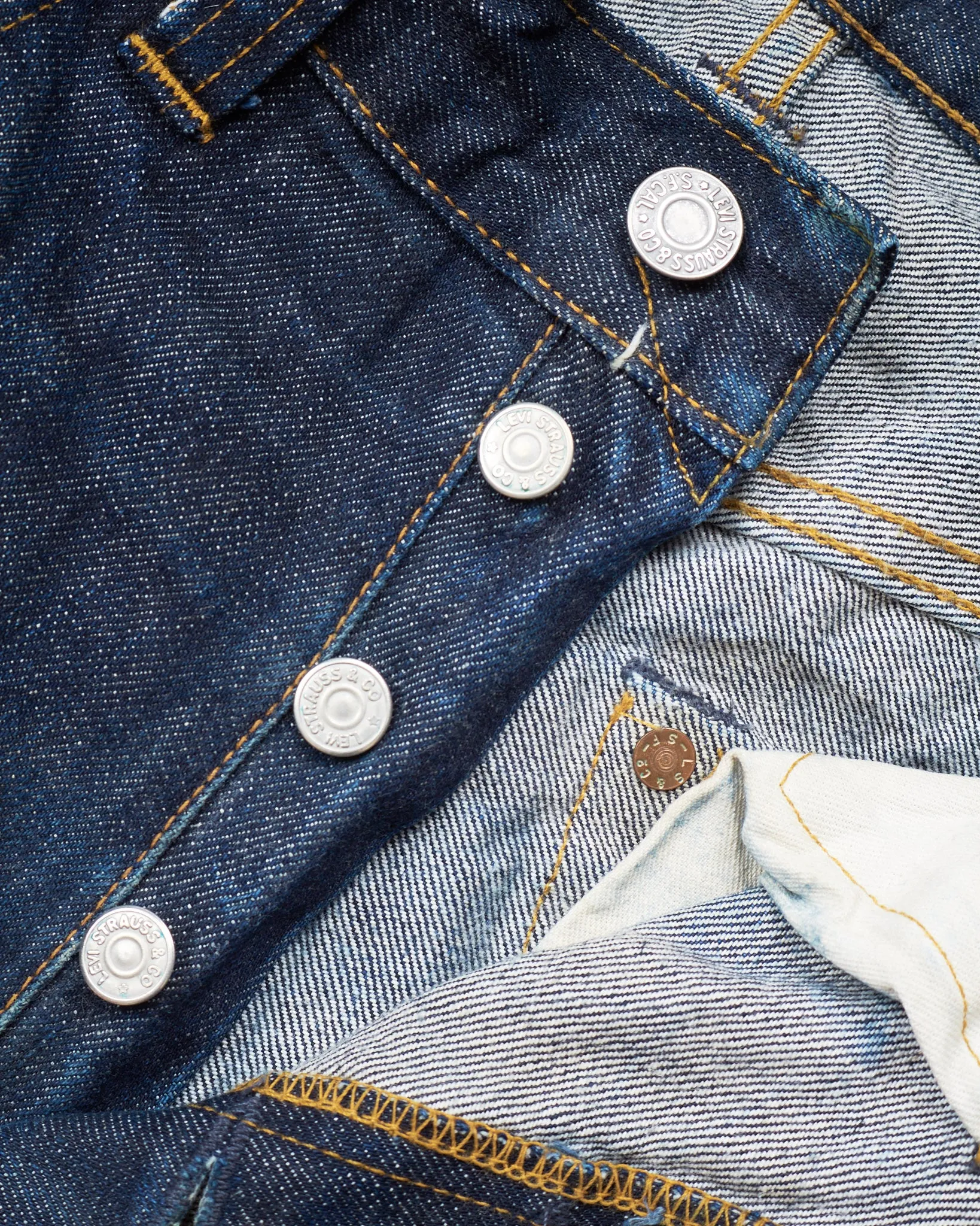 Second hand Levi's Vintage Clothing 1947 501XX W34 / L36 Made in USA