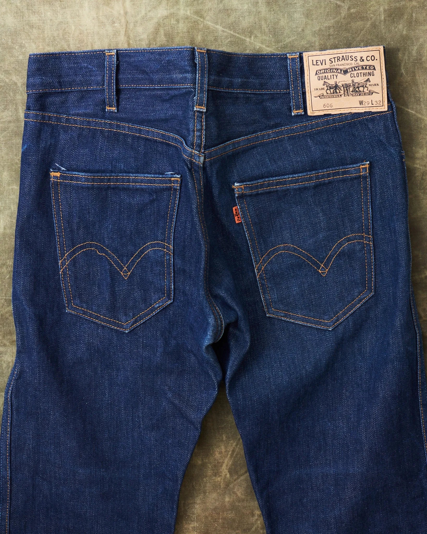 Second Hand Levi's Vintage Clothing 606 Big E Jeans W29 / L32