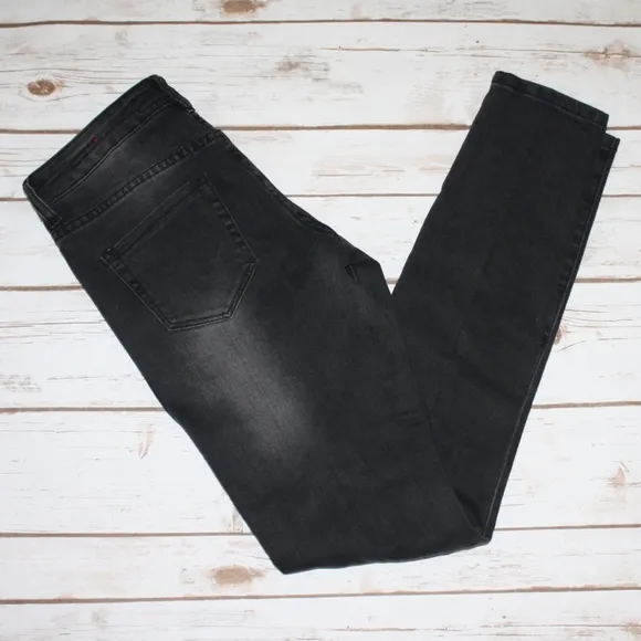 Silvian Heach Black Slim Distressed Jeans