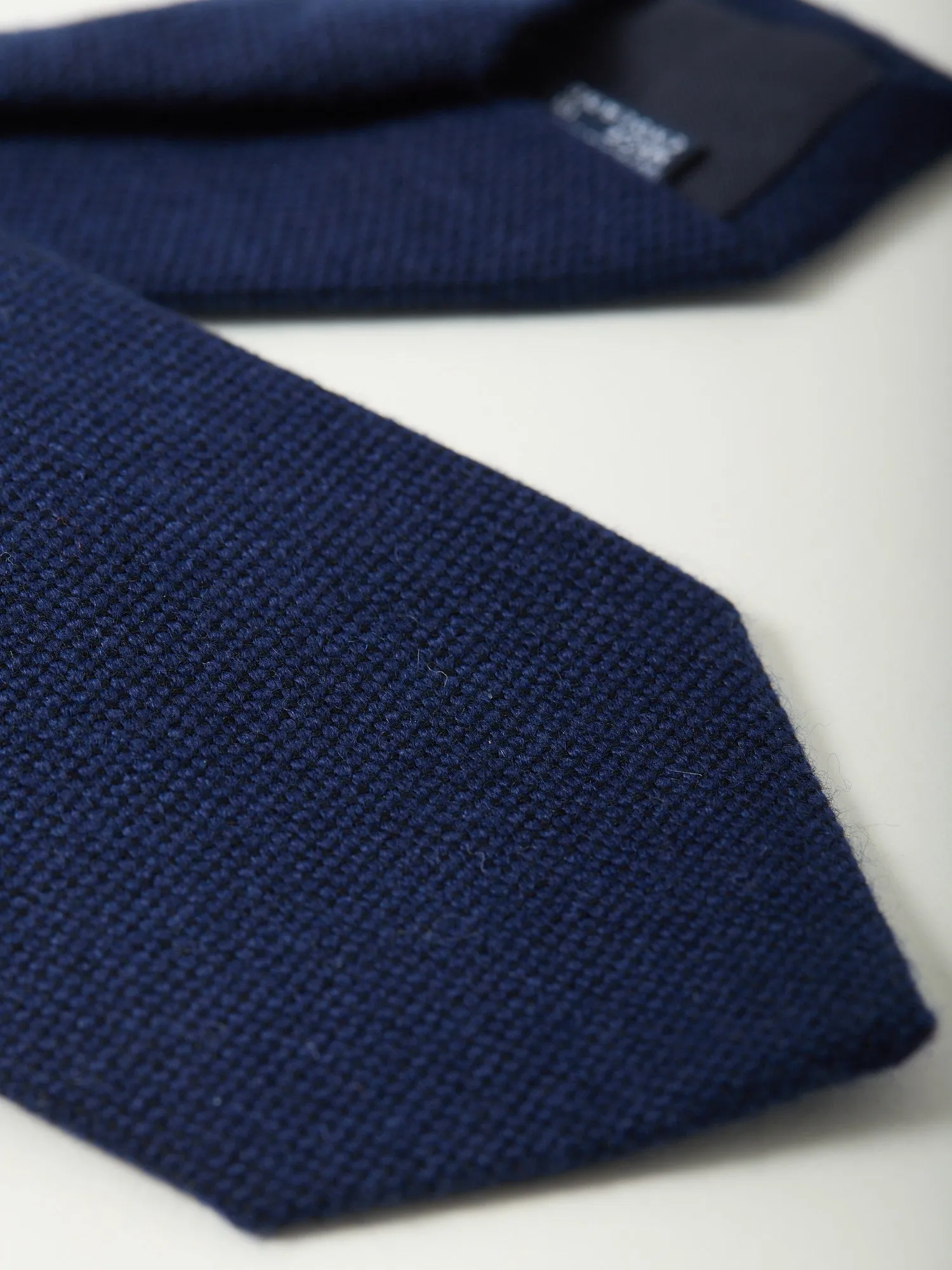 Solid Cashmere Tie Navy