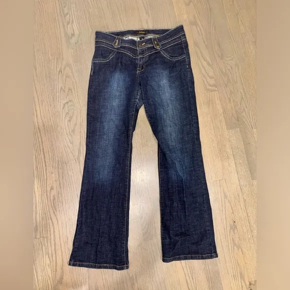 South Pole Y2K Lowrise Logo Flare Jeans Bellbottoms Logo On Butt size 13