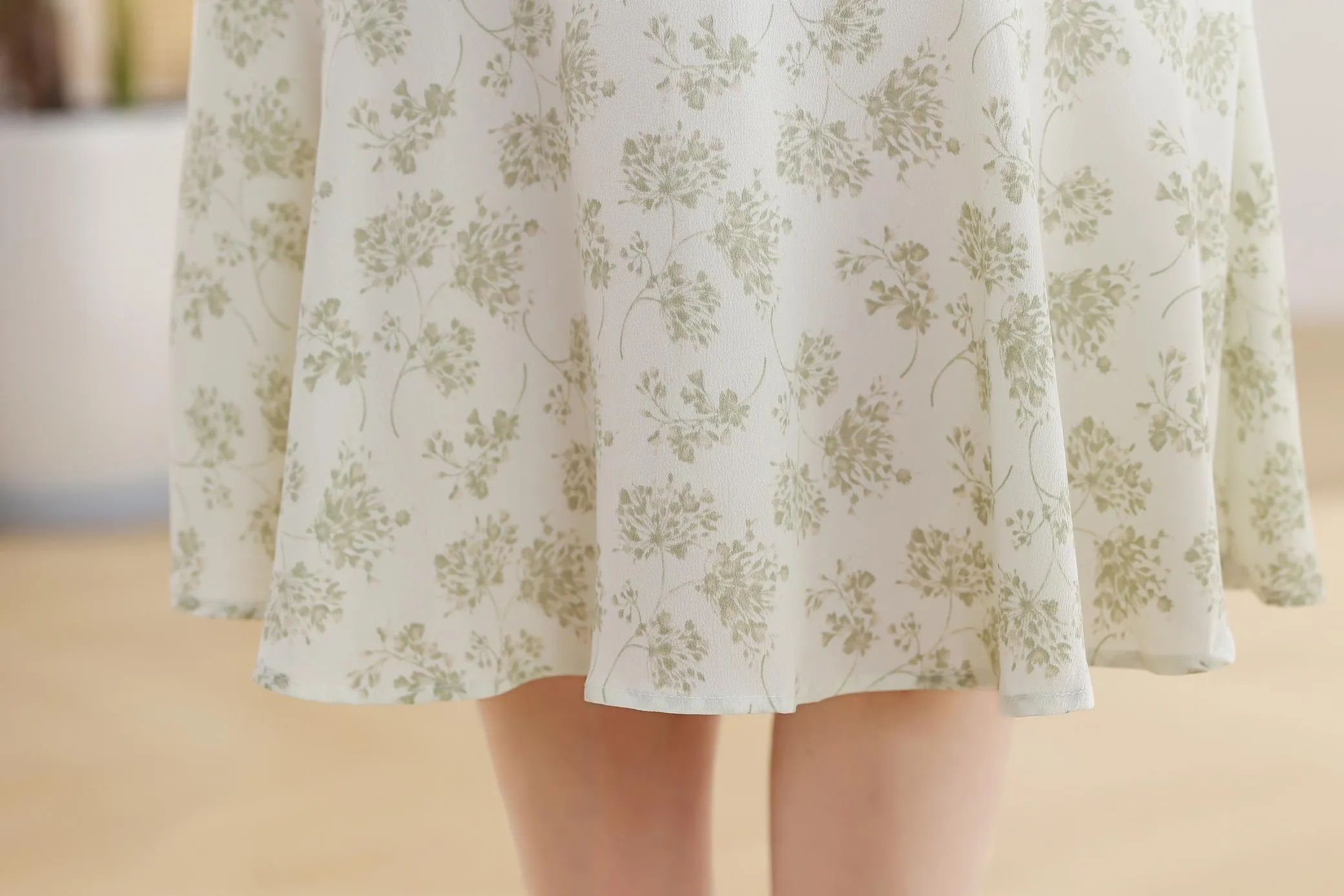 Stylish Mid-Length Mermaid Mermaid Dress in Full Floral Print