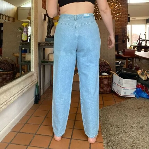 Sunset Blues Vintage Deadstock High Rise Pleated Western Light Wash Mom Jeans